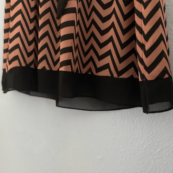 Enfocus Studio Chevron Dress - Picture 6 of 7